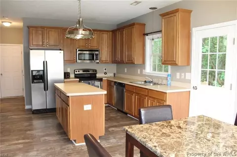 16 David Dr, Hampton, VA 23666 photo 9
