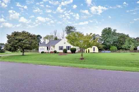237 Loch Haven Dr, Williamsburg, VA 23188 photo 2
