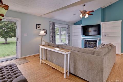 237 Loch Haven Dr, Williamsburg, VA 23188 photo 6