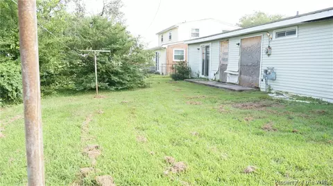 2002 Newton Rd, Hampton, VA 23663 photo 3