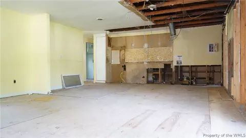 2002 Newton Rd, Hampton, VA 23663 photo 9