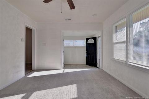 47 Laurel Dr, Hampton, VA 23669 photo 8