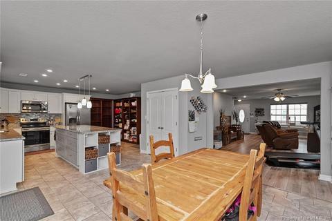 11 Bland St, Hampton, VA 23669 photo 12