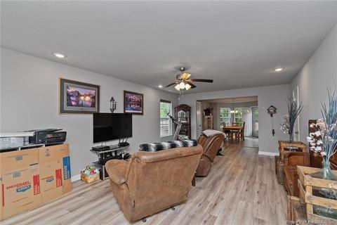 11 Bland St, Hampton, VA 23669 photo 4