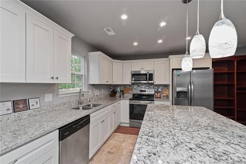 11 Bland St, Hampton, VA 23669 photo 7