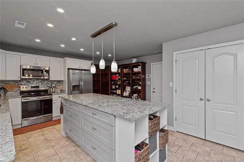 11 Bland St, Hampton, VA 23669 photo 9