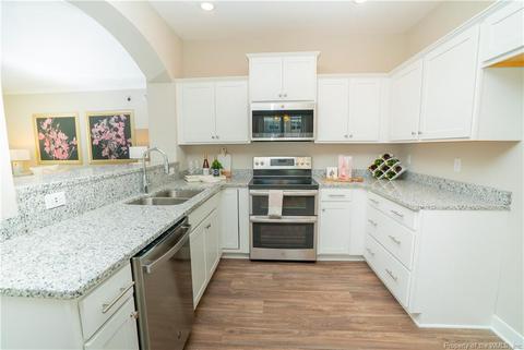 402 Fishers Ct, Hampton, VA 23666 photo 8