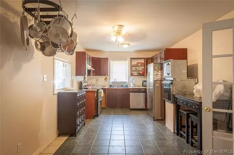 1086 Wilkins Dr, Williamsburg, VA 23185 photo 8