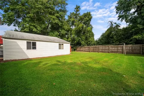 506 Chapel St, Hampton, VA 23669 photo 3