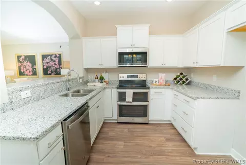 406 Fishers Ct, Hampton, VA 23666 photo 8