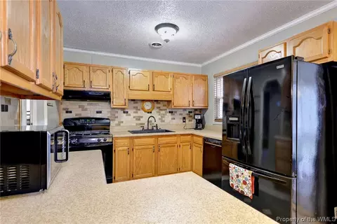 1714 Rozzelle Rd, Hampton, VA 23663 photo 9
