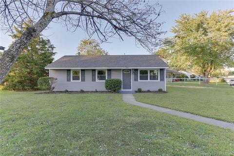 2001 Bancroft Dr, Hampton, VA 23663 photo 3