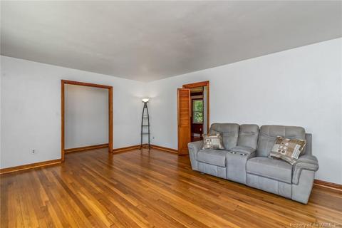 15 Briar Dr, Hampton, VA 23661 photo 8