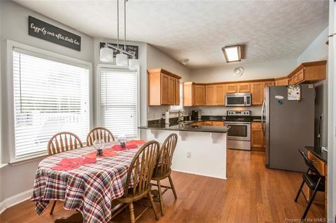 13 Ashe Meadows Dr, Hampton, VA 23664 photo 10
