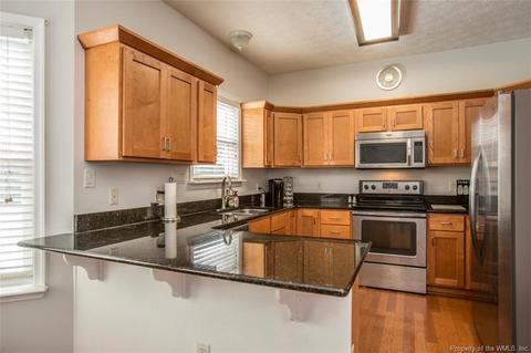 13 Ashe Meadows Dr, Hampton, VA 23664 photo 11