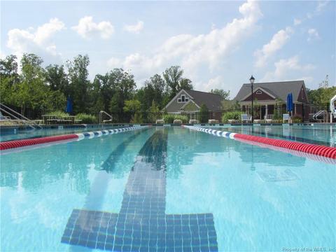 2009 Holmes Ct E, Williamsburg, VA 23188 photo 9