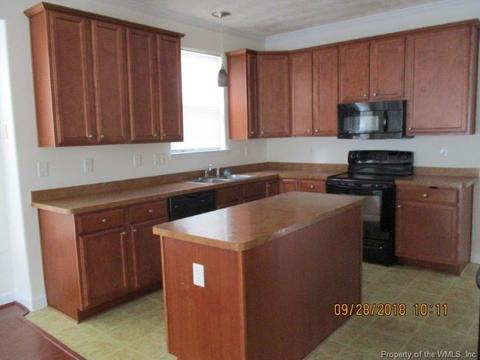 27 Rockingham Dr, Hampton, VA 23669 photo 12