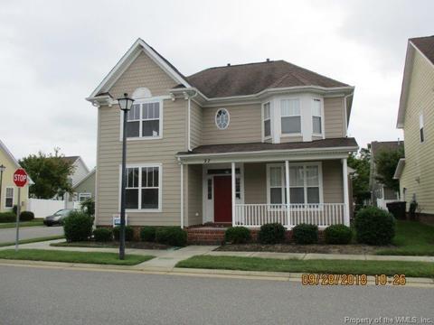 27 Rockingham Dr, Hampton, VA 23669 photo 1