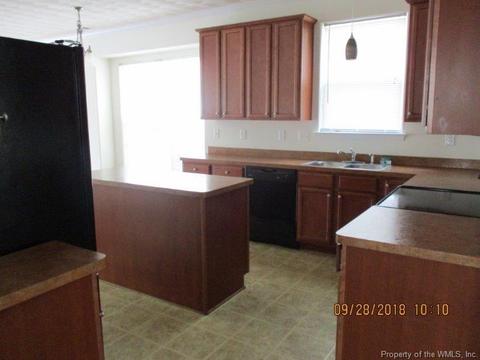27 Rockingham Dr, Hampton, VA 23669 photo 13