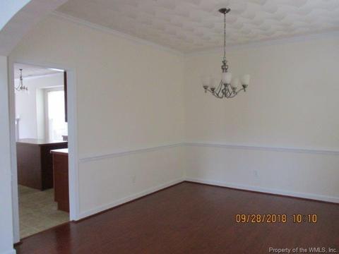 27 Rockingham Dr, Hampton, VA 23669 photo 5