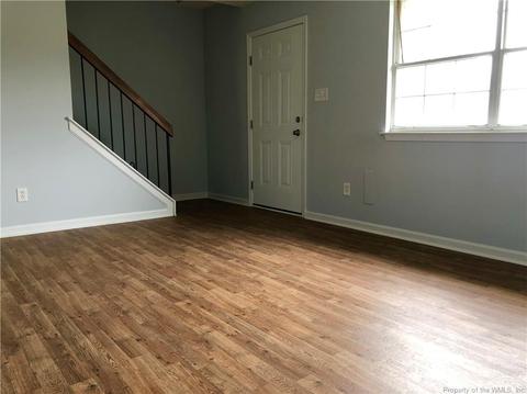 1803 Olde Buckingham Rd, Hampton, VA 23669 photo 3