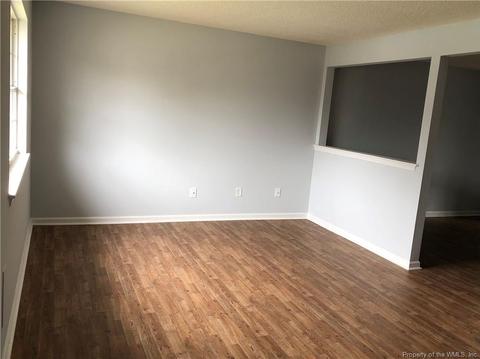 1803 Olde Buckingham Rd, Hampton, VA 23669 photo 2