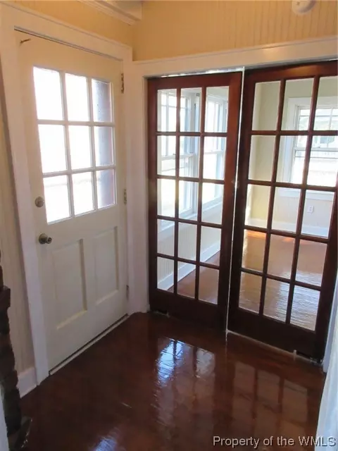 217 Apple Ave, Hampton, VA 23661 photo 5