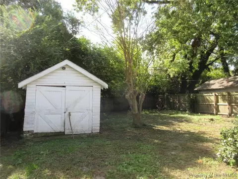 217 Apple Ave, Hampton, VA 23661 photo 3