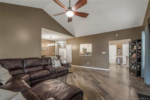 3690 Mariners Dr, Hayes, VA 23072 photo 9
