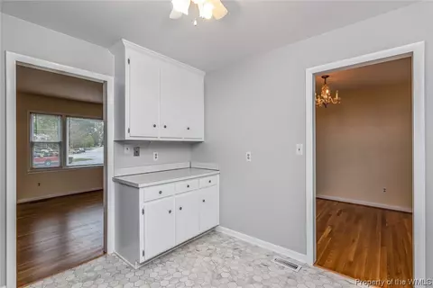 105 Tanglewood Dr, Hampton, VA 23666 photo 10