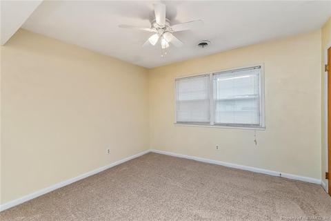 105 Tanglewood Dr, Hampton, VA 23666 photo 14