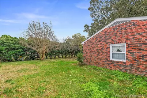 105 Tanglewood Dr, Hampton, VA 23666 photo 23