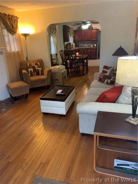 325 Catalpa Ave, Hampton, VA 23661 photo 2