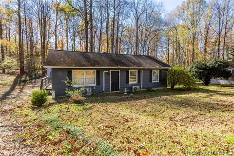 2812 Hickory Fork Rd, Gloucester, VA 23061 photo 1