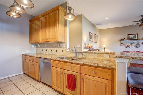 201 Reflection Ln, Hampton, VA 23666 photo 7