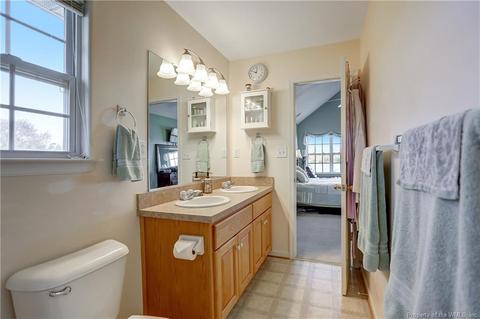 201 Reflection Ln, Hampton, VA 23666 photo 16