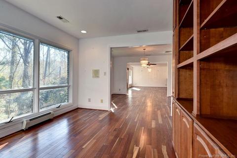 211 Burns Ln, Williamsburg, VA 23185 photo 9