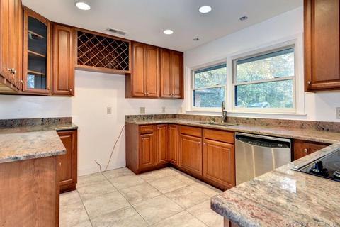 211 Burns Ln, Williamsburg, VA 23185 photo 12