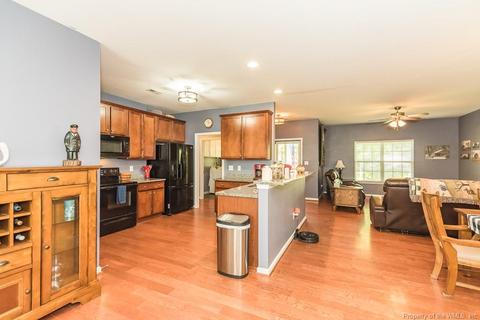 7680 James Monroe Way, Gloucester, VA 23061 photo 4