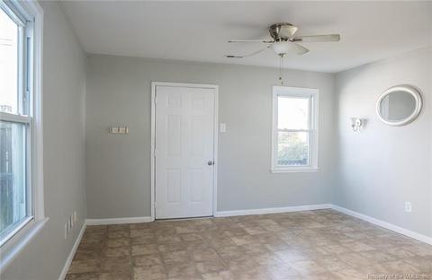 525 Marion Rd, Hampton, VA 23663 photo 4