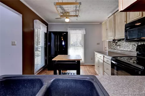 255 Reflection Dr, Williamsburg, VA 23188 photo 9