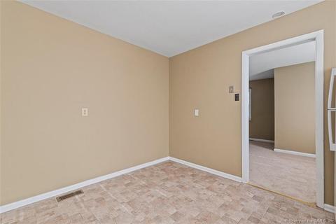 613 Redheart Dr, Hampton, VA 23666 photo 10