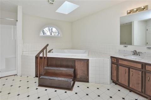 28 Sherry Dell Dr, Hampton, VA 23666 photo 32