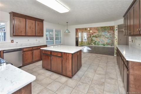28 Sherry Dell Dr, Hampton, VA 23666 photo 15