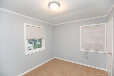 63 Phelps Cir, Hampton, VA 23663 photo 10