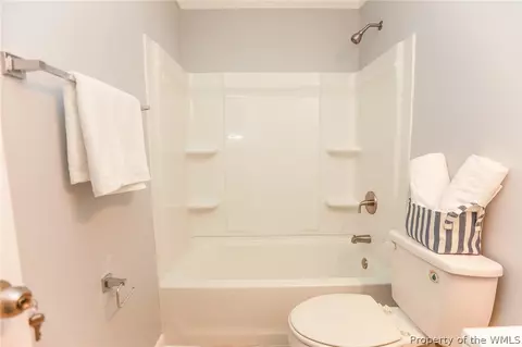 63 Phelps Cir, Hampton, VA 23663 photo 14