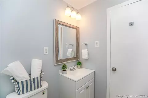 63 Phelps Cir, Hampton, VA 23663 photo 15
