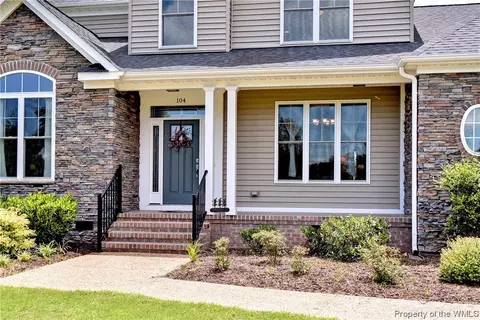 104 Back Forty Loop, Williamsburg, VA 23188 photo 2