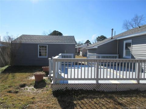 1920 Bancroft Dr, Hampton, VA 23663 photo 6