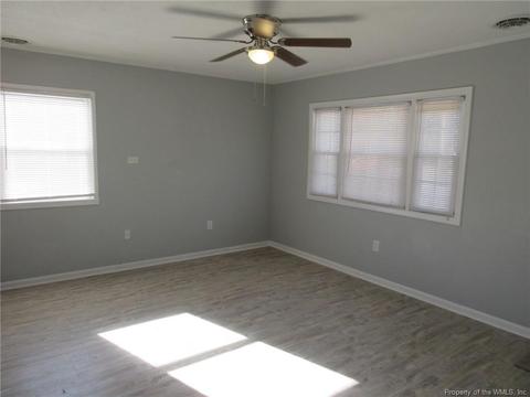 1920 Bancroft Dr, Hampton, VA 23663 photo 9